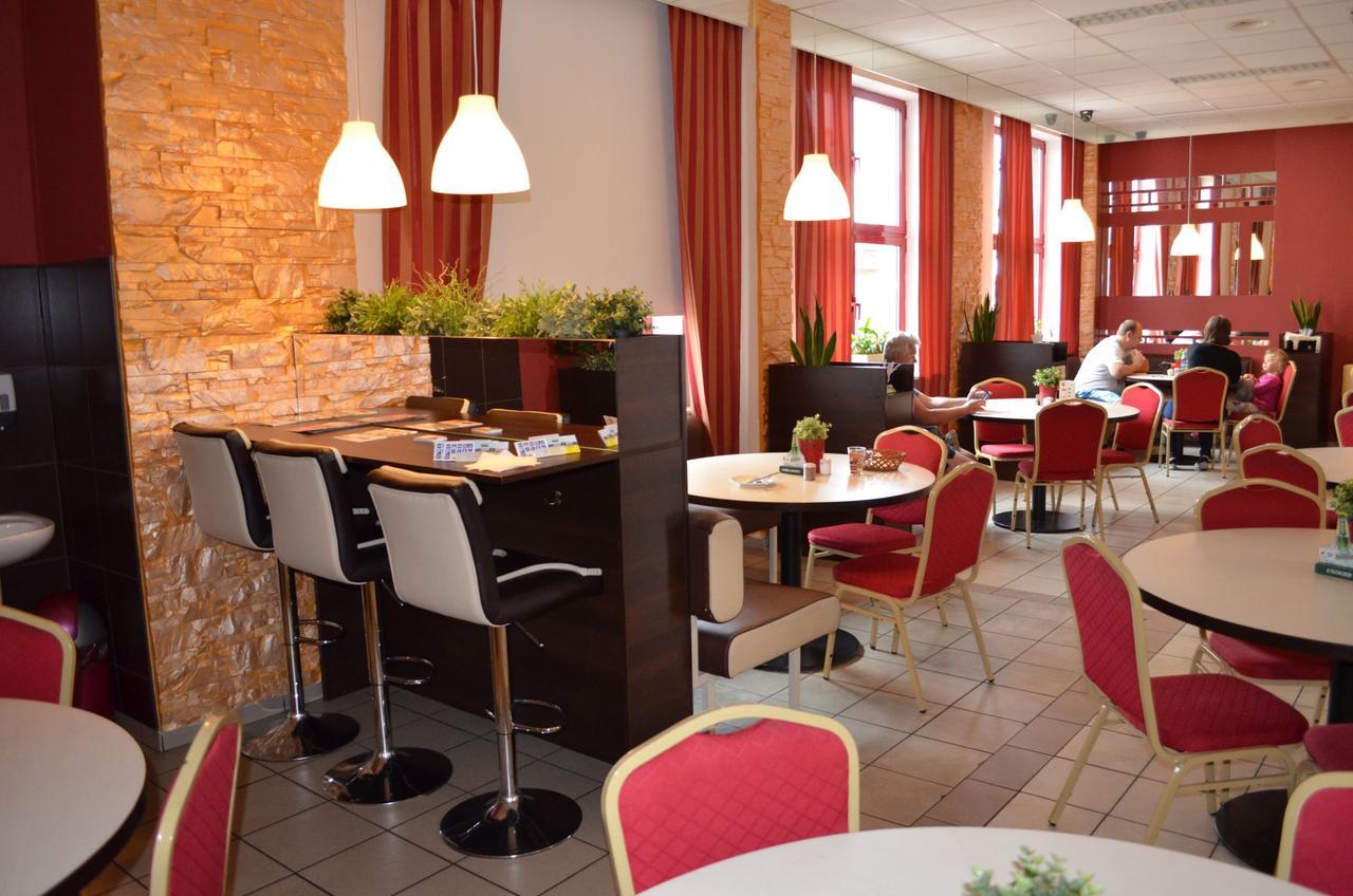 Centrum Olszyna Olszyna  Extérieur photo